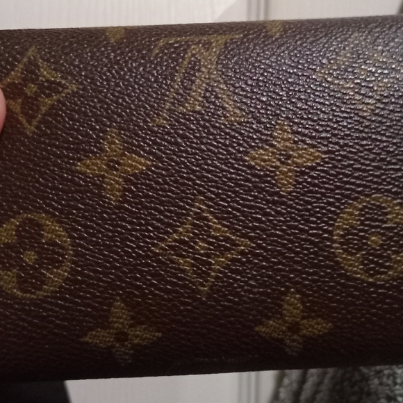 Louis Vuitton Wallet - Picture 5 of 5